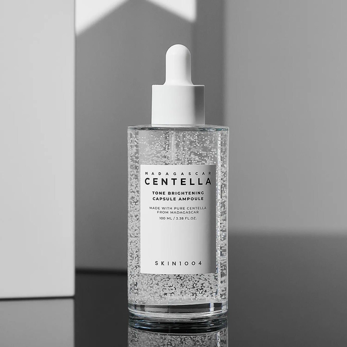 SKIN1004, 積雪草. 美白. 微粒. 精華液